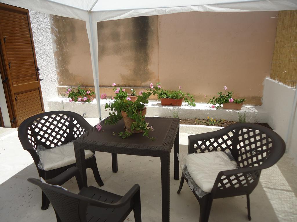 Sole E Fiori Di Sicilia Apartment Valderice Luaran gambar